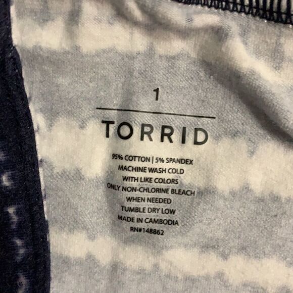 Torrid Navy White Striped Stretch Skirt - 14/16 - Picture 3 of 4